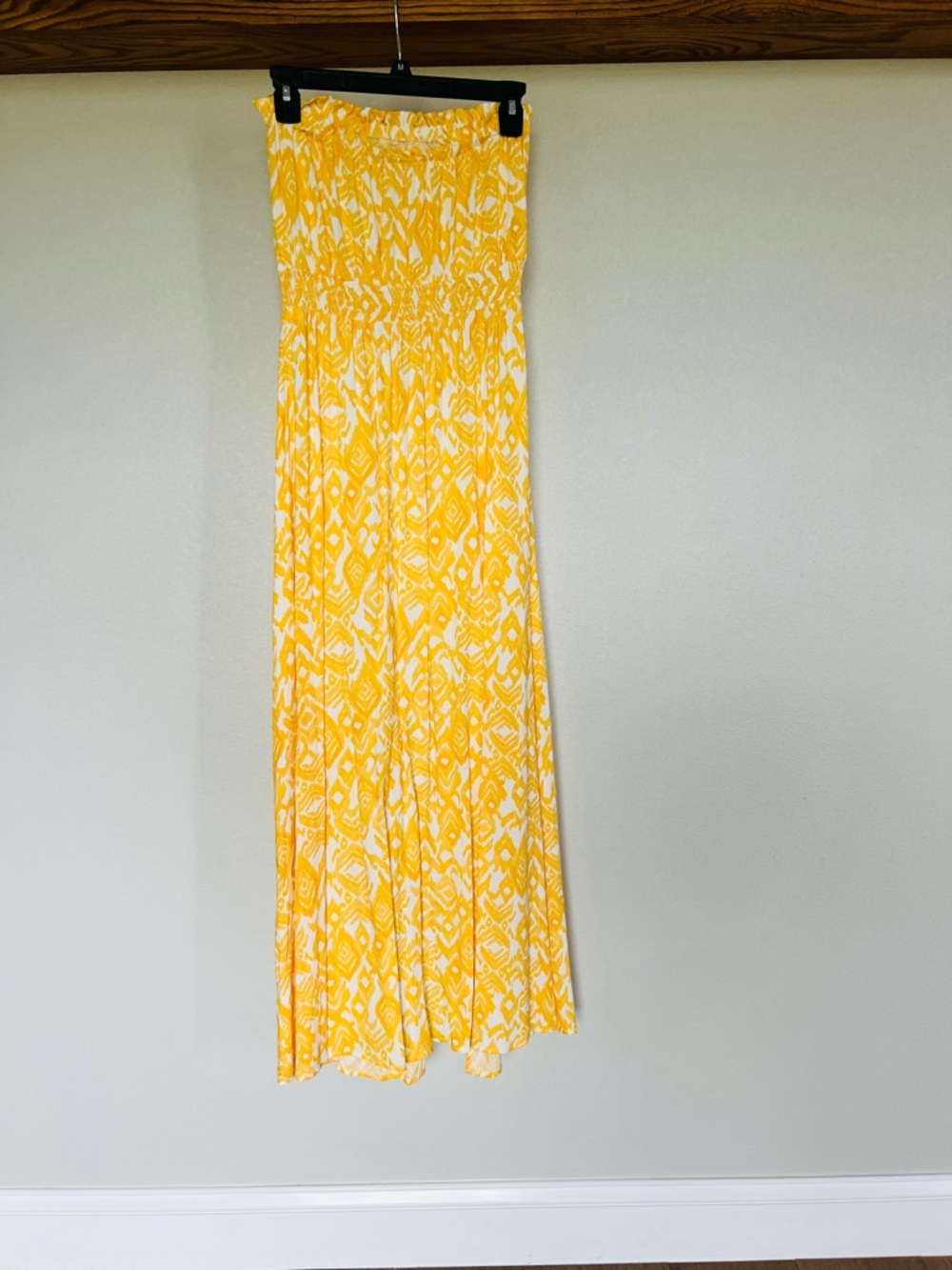 Jessica Simpson Yellow and White Printed Strapless Maxi Dress Size M - Picture 3 of 4